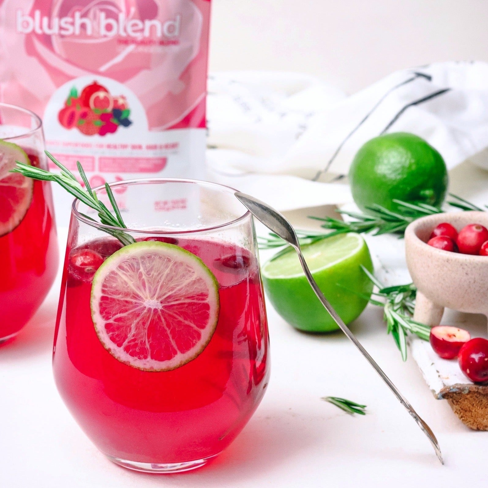 Blush mocktail made using smoov superfood blends and powders. Packed with antioxidants for health & wellness. Keto Friendly